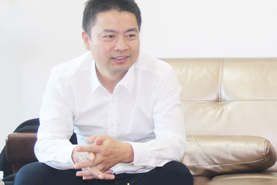 中國縫制機械協會秘書長陳戟先生 中國縫制機械協會秘書長陳戟先生