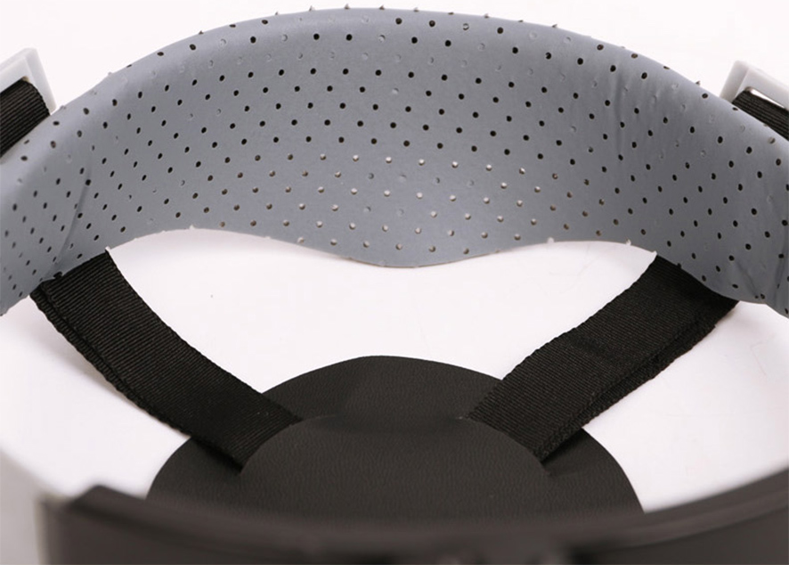 激光鏤空摩托車頭盔,激光鏤空摩托車頭盔內(nèi)襯,激光鏤空頭盔內(nèi)存透氣孔 激光鏤空摩托車頭盔,激光鏤空摩托車頭盔內(nèi)襯,激光鏤空頭盔內(nèi)存透氣孔