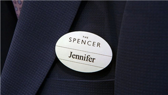 激光雕刻工作胸牌，打造企業形象專屬名片