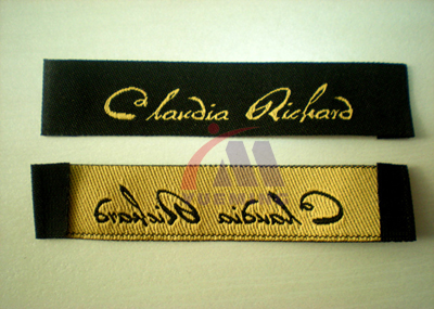 <a href=http://www.buybuynyhome.com/chanpin/47.html target=_blank class=infotextkey>激光切割商標</a>01.jpg