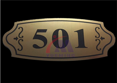 <a href=http://www.buybuynyhome.com/chanpin/75.html target=_blank class=infotextkey>雙色板雕刻</a>.png