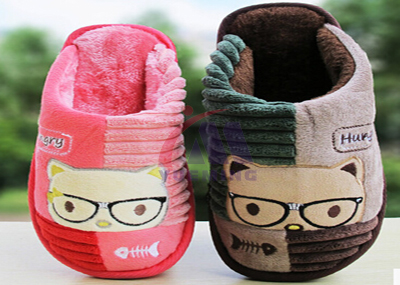 毛絨布料<a href=http://www.buybuynyhome.com target=_blank class=infotextkey>激光切割機(jī)</a>3.jpg